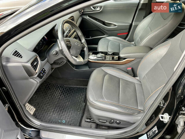 Чорний Хендай Ioniq, об'ємом двигуна 0 л та пробігом 90 тис. км за 14150 $, фото 35 на Automoto.ua