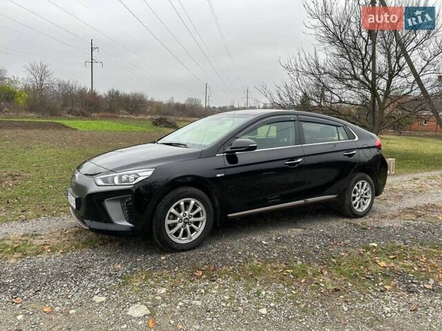 Чорний Хендай Ioniq, об'ємом двигуна 0 л та пробігом 65 тис. км за 15500 $, фото 14 на Automoto.ua