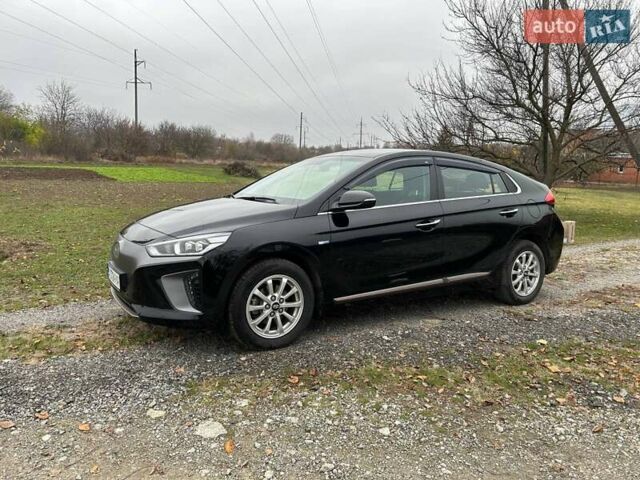 Чорний Хендай Ioniq, об'ємом двигуна 0 л та пробігом 65 тис. км за 15500 $, фото 13 на Automoto.ua
