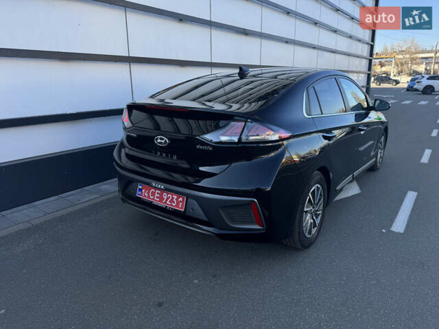 Чорний Хендай Ioniq, об'ємом двигуна 0 л та пробігом 102 тис. км за 14900 $, фото 5 на Automoto.ua
