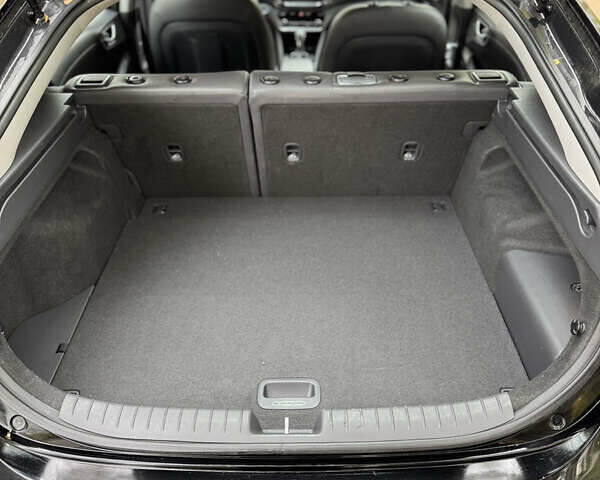 Чорний Хендай Ioniq, об'ємом двигуна 1.6 л та пробігом 205 тис. км за 12500 $, фото 8 на Automoto.ua