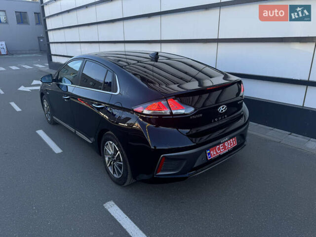Чорний Хендай Ioniq, об'ємом двигуна 0 л та пробігом 102 тис. км за 14900 $, фото 19 на Automoto.ua