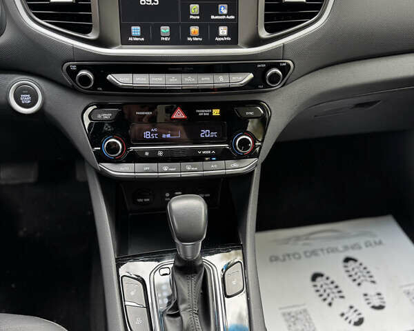 Чорний Хендай Ioniq, об'ємом двигуна 1.6 л та пробігом 205 тис. км за 12500 $, фото 14 на Automoto.ua