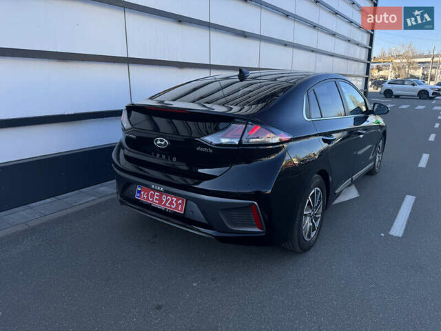 Чорний Хендай Ioniq, об'ємом двигуна 0 л та пробігом 102 тис. км за 14900 $, фото 6 на Automoto.ua