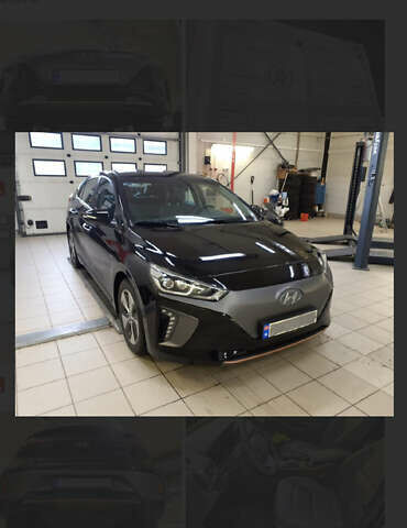 Чорний Хендай Ioniq, об'ємом двигуна 0 л та пробігом 90 тис. км за 14150 $, фото 76 на Automoto.ua