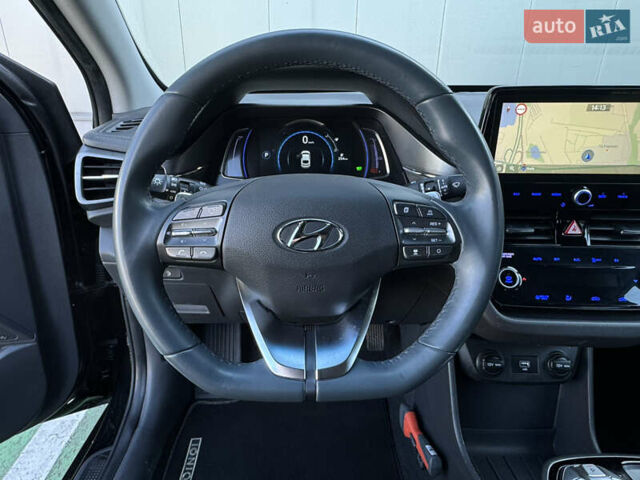 Чорний Хендай Ioniq, об'ємом двигуна 0 л та пробігом 102 тис. км за 14900 $, фото 30 на Automoto.ua