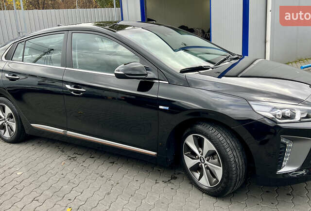 Чорний Хендай Ioniq, об'ємом двигуна 0 л та пробігом 90 тис. км за 14150 $, фото 20 на Automoto.ua