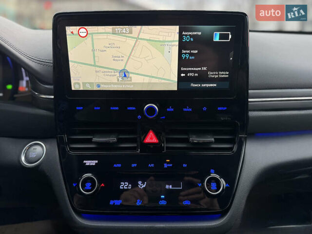 Чорний Хендай Ioniq, об'ємом двигуна 0 л та пробігом 102 тис. км за 14900 $, фото 32 на Automoto.ua