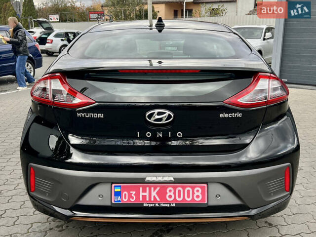 Чорний Хендай Ioniq, об'ємом двигуна 0 л та пробігом 90 тис. км за 14150 $, фото 25 на Automoto.ua