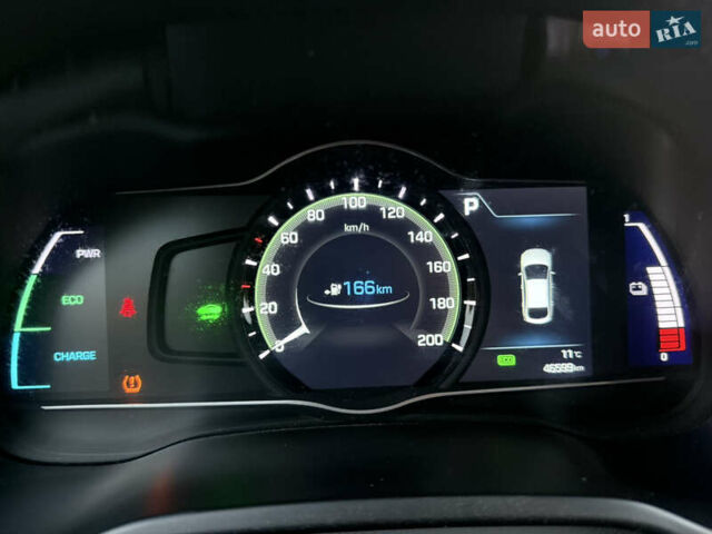 Черный Хендай Ioniq, объемом двигателя 0 л и пробегом 45 тыс. км за 16500 $, фото 11 на Automoto.ua