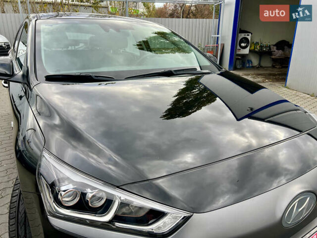 Чорний Хендай Ioniq, об'ємом двигуна 0 л та пробігом 90 тис. км за 14150 $, фото 16 на Automoto.ua