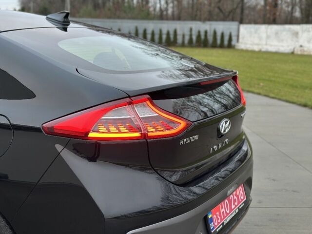Черный Хендай Ioniq, объемом двигателя 0 л и пробегом 137 тыс. км за 12499 $, фото 6 на Automoto.ua