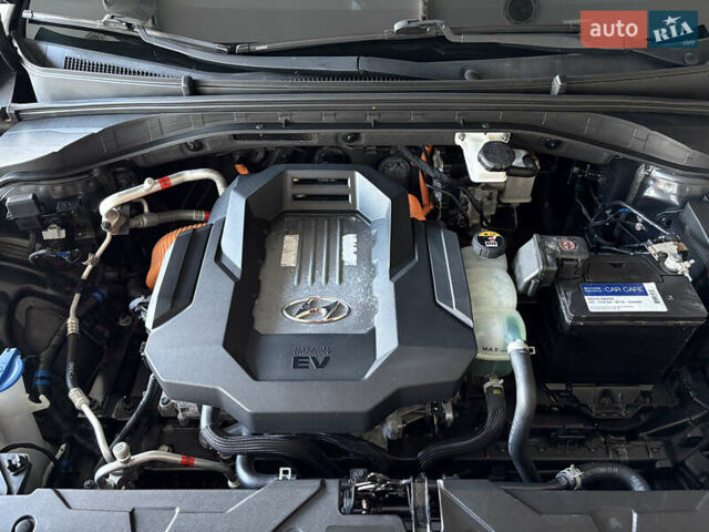 Чорний Хендай Ioniq, об'ємом двигуна 0 л та пробігом 113 тис. км за 12500 $, фото 20 на Automoto.ua