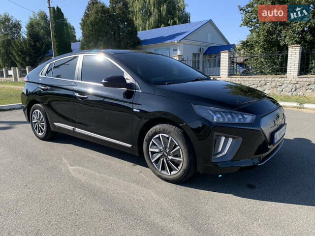 Чорний Хендай Ioniq, об'ємом двигуна 0 л та пробігом 87 тис. км за 14000 $, фото 7 на Automoto.ua