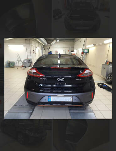 Чорний Хендай Ioniq, об'ємом двигуна 0 л та пробігом 90 тис. км за 14150 $, фото 88 на Automoto.ua