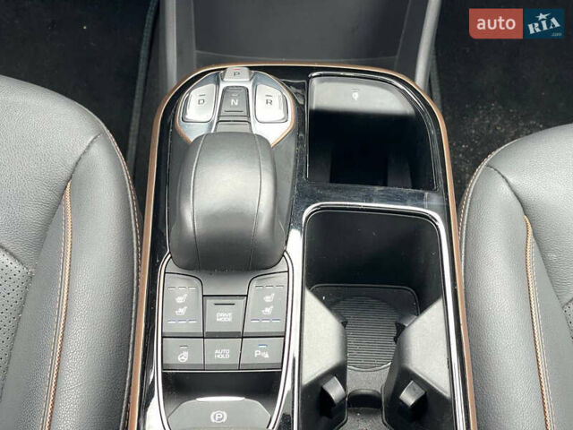 Черный Хендай Ioniq, объемом двигателя 0 л и пробегом 45 тыс. км за 16500 $, фото 23 на Automoto.ua