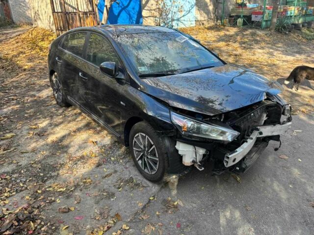 Чорний Хендай Ioniq, об'ємом двигуна 0 л та пробігом 139 тис. км за 7000 $, фото 7 на Automoto.ua