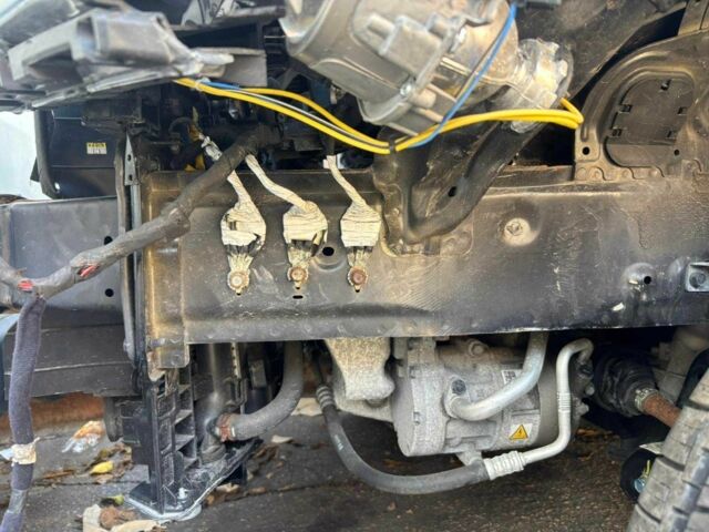 Чорний Хендай Ioniq, об'ємом двигуна 0 л та пробігом 139 тис. км за 7000 $, фото 21 на Automoto.ua