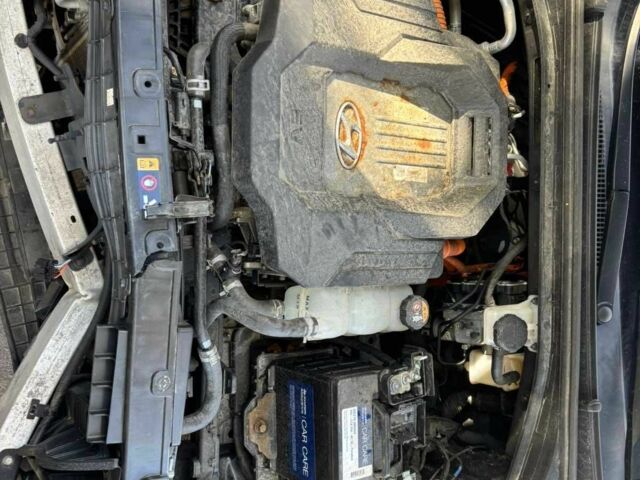 Чорний Хендай Ioniq, об'ємом двигуна 0 л та пробігом 139 тис. км за 7000 $, фото 11 на Automoto.ua