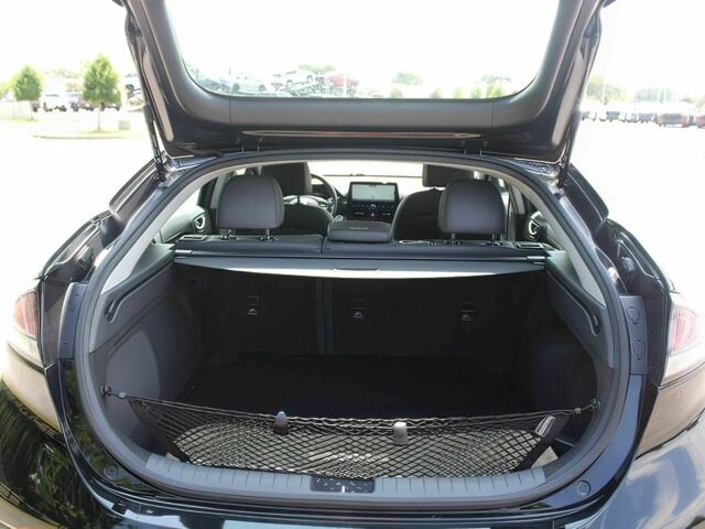 Чорний Хендай Ioniq, об'ємом двигуна 1.6 л та пробігом 13 тис. км за 10000 $, фото 13 на Automoto.ua