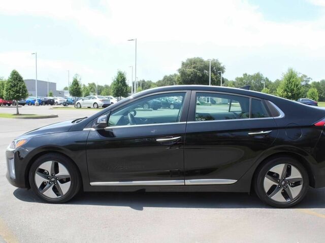 Чорний Хендай Ioniq, об'ємом двигуна 1.6 л та пробігом 13 тис. км за 10000 $, фото 2 на Automoto.ua