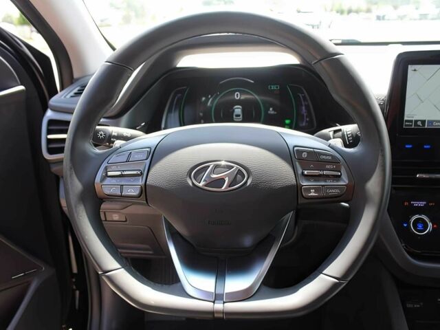 Чорний Хендай Ioniq, об'ємом двигуна 1.6 л та пробігом 13 тис. км за 10000 $, фото 8 на Automoto.ua