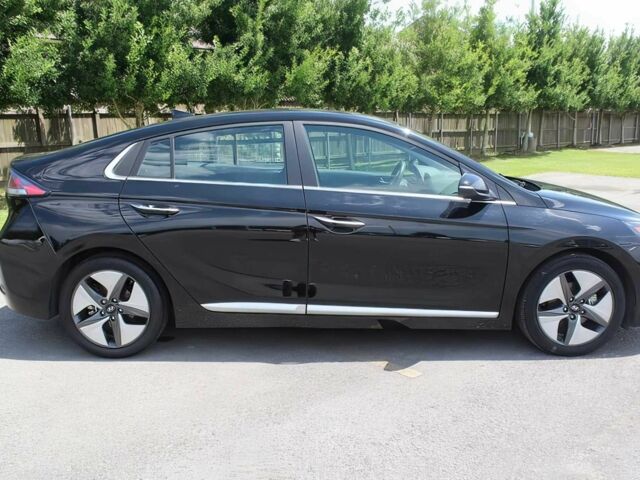 Чорний Хендай Ioniq, об'ємом двигуна 1.6 л та пробігом 13 тис. км за 10000 $, фото 6 на Automoto.ua