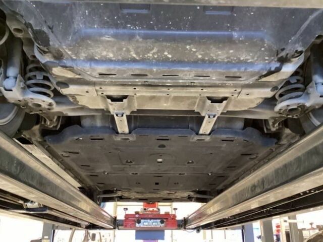 Черный Хендай Ioniq, объемом двигателя 0 л и пробегом 95 тыс. км за 10100 $, фото 7 на Automoto.ua