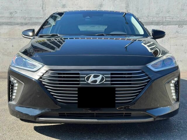 Чорний Хендай Ioniq, об'ємом двигуна 1.6 л та пробігом 63 тис. км за 3800 $, фото 1 на Automoto.ua