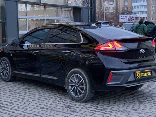 Черный Хендай Ioniq, объемом двигателя 39 л и пробегом 62 тыс. км за 19700 $, фото 3 на Automoto.ua