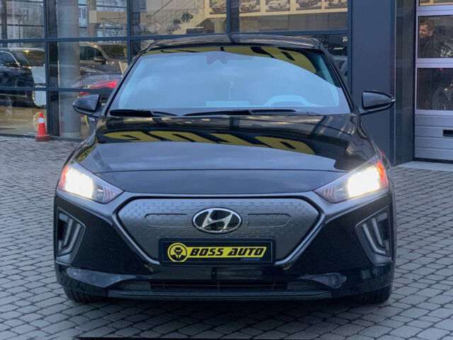Черный Хендай Ioniq, объемом двигателя 39 л и пробегом 62 тыс. км за 19700 $, фото 1 на Automoto.ua