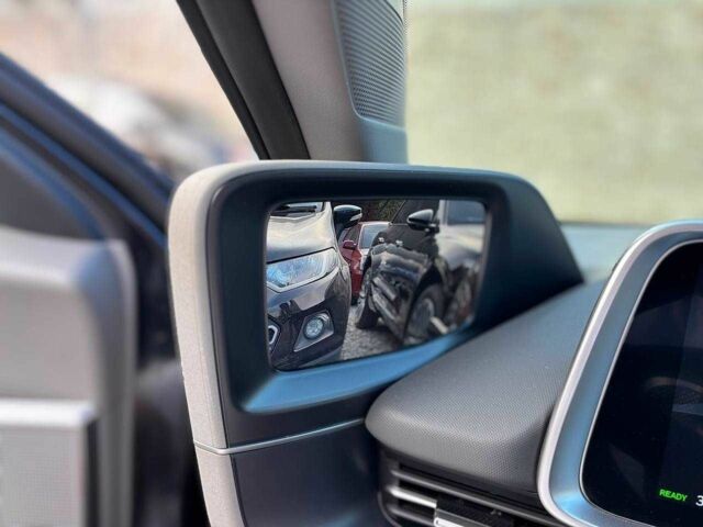 Черный Хендай Ioniq, объемом двигателя 0 л и пробегом 14 тыс. км за 33499 $, фото 14 на Automoto.ua