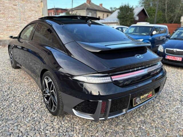 Черный Хендай Ioniq, объемом двигателя 0 л и пробегом 14 тыс. км за 33499 $, фото 5 на Automoto.ua
