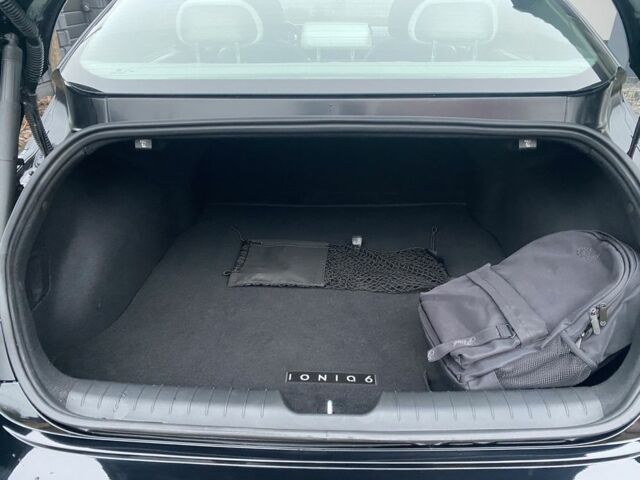 Черный Хендай Ioniq, объемом двигателя 0 л и пробегом 17 тыс. км за 24400 $, фото 15 на Automoto.ua