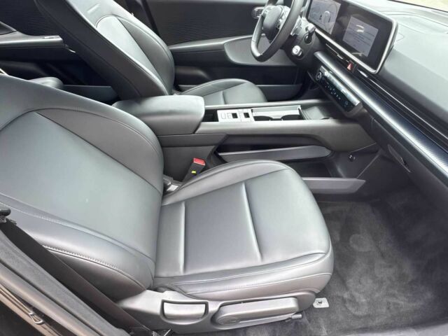 Черный Хендай Ioniq, объемом двигателя 0 л и пробегом 24 тыс. км за 13500 $, фото 8 на Automoto.ua