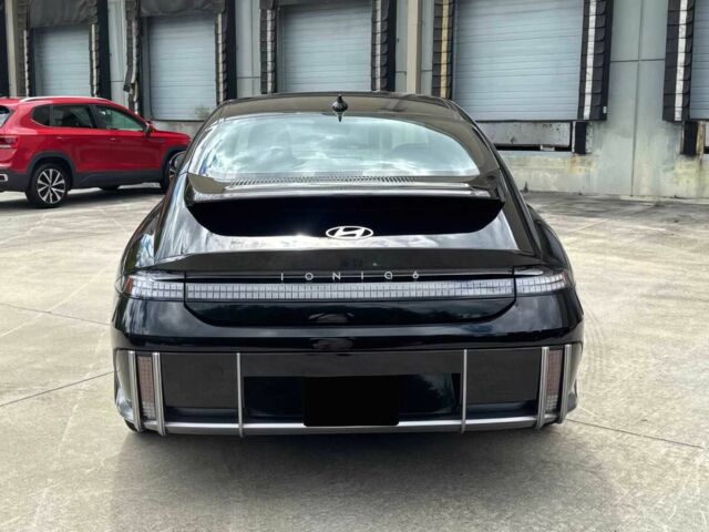 Черный Хендай Ioniq, объемом двигателя 0 л и пробегом 24 тыс. км за 13500 $, фото 5 на Automoto.ua
