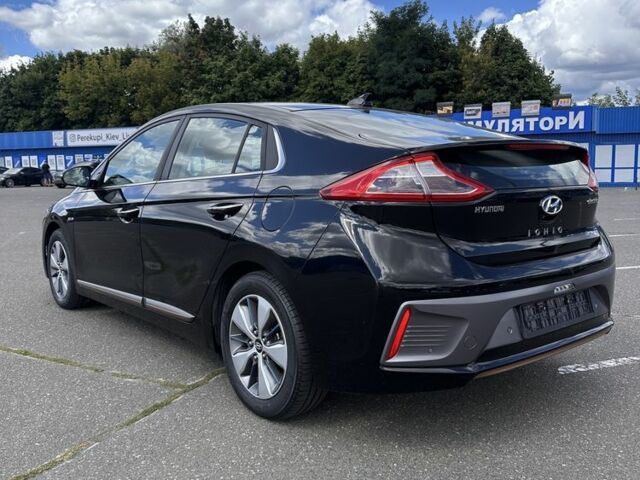 Черный Хендай Ioniq, объемом двигателя 0 л и пробегом 121 тыс. км за 12900 $, фото 15 на Automoto.ua