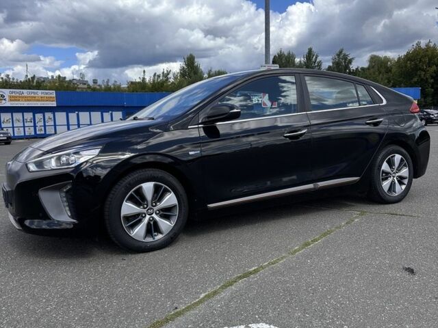 Черный Хендай Ioniq, объемом двигателя 0 л и пробегом 121 тыс. км за 12900 $, фото 14 на Automoto.ua