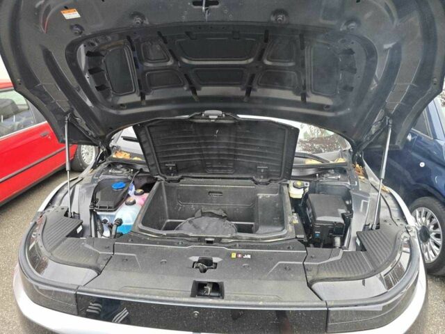 Чорний Хендай Ioniq, об'ємом двигуна 0 л та пробігом 89 тис. км за 26500 $, фото 22 на Automoto.ua