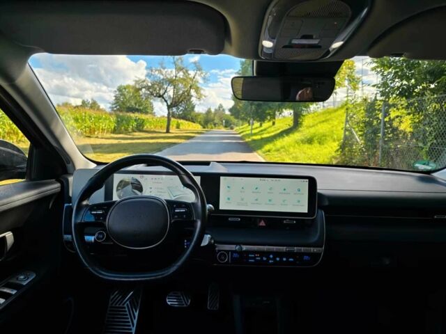 Чорний Хендай Ioniq, об'ємом двигуна 0 л та пробігом 89 тис. км за 26500 $, фото 6 на Automoto.ua