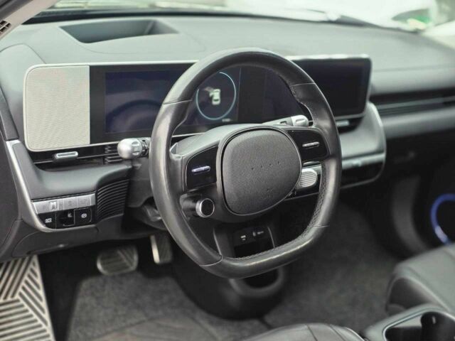 Черный Хендай Ioniq, объемом двигателя 0 л и пробегом 91 тыс. км за 25900 $, фото 5 на Automoto.ua