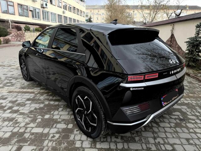 Чорний Хендай Ioniq, об'ємом двигуна 0 л та пробігом 90 тис. км за 24100 $, фото 1 на Automoto.ua