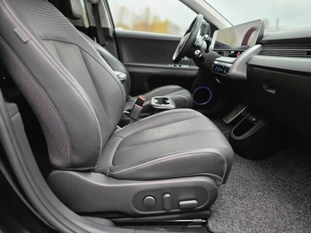 Черный Хендай Ioniq, объемом двигателя 0 л и пробегом 91 тыс. км за 25900 $, фото 14 на Automoto.ua