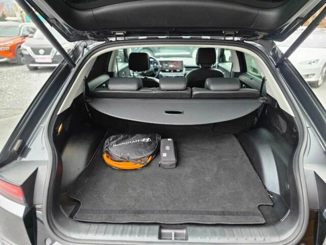 Черный Хендай Ioniq, объемом двигателя 0 л и пробегом 91 тыс. км за 25900 $, фото 16 на Automoto.ua