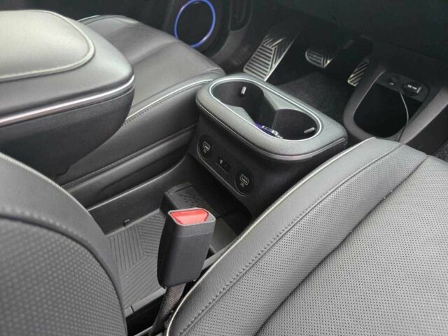 Чорний Хендай Ioniq, об'ємом двигуна 0 л та пробігом 89 тис. км за 26500 $, фото 15 на Automoto.ua