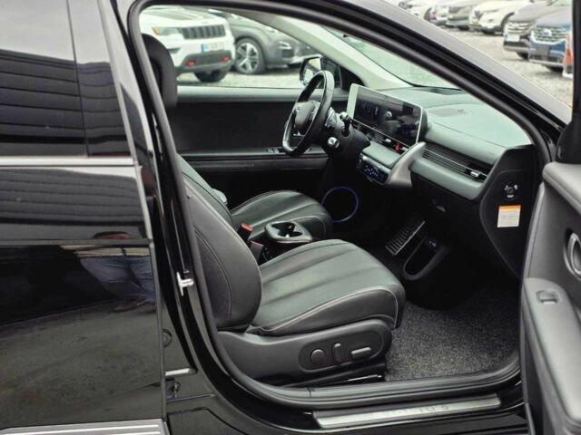 Черный Хендай Ioniq, объемом двигателя 0 л и пробегом 91 тыс. км за 25900 $, фото 17 на Automoto.ua