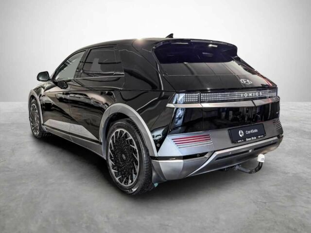 Черный Хендай Ioniq, объемом двигателя 0 л и пробегом 64 тыс. км за 29500 $, фото 3 на Automoto.ua