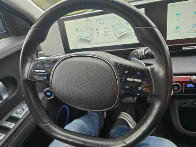 Чорний Хендай Ioniq, об'ємом двигуна 0 л та пробігом 89 тис. км за 26500 $, фото 11 на Automoto.ua