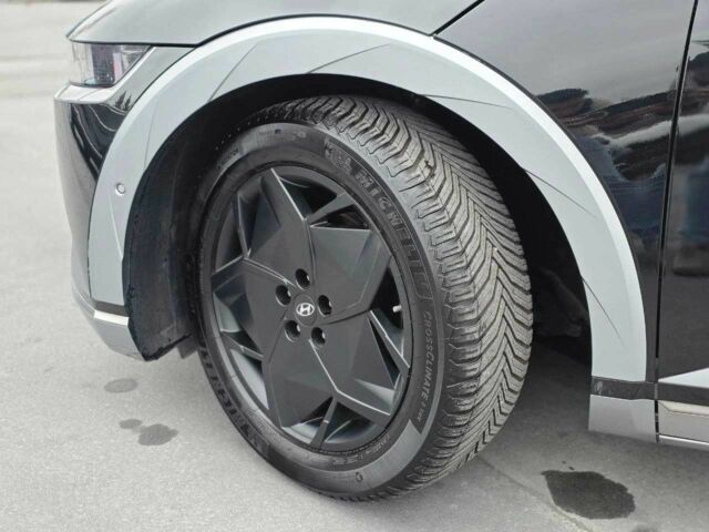 Черный Хендай Ioniq, объемом двигателя 0 л и пробегом 91 тыс. км за 25900 $, фото 22 на Automoto.ua