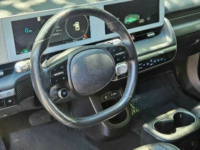 Черный Хендай Ioniq, объемом двигателя 0 л и пробегом 17 тыс. км за 11600 $, фото 7 на Automoto.ua